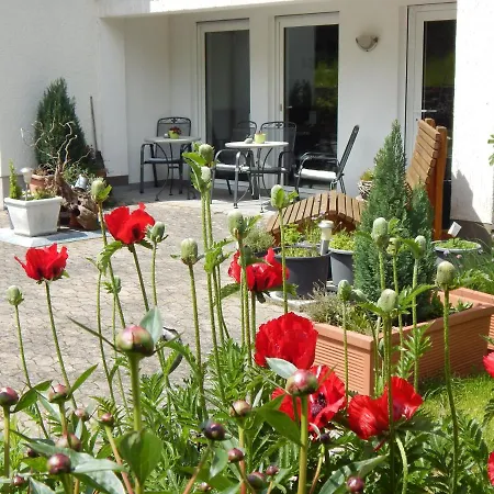 Garni Am Brunnenplatz Otel Gerolstein